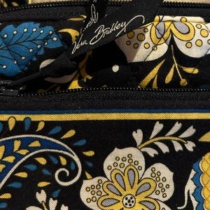 A Vera Bradley purse